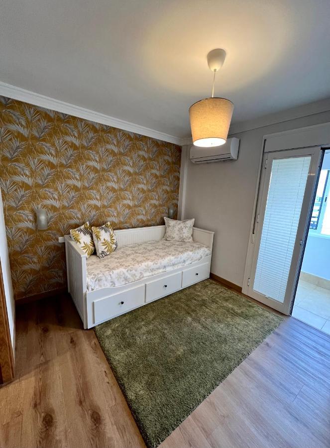 Apartamentos Prestige Suites Malaga II Exteriör bild