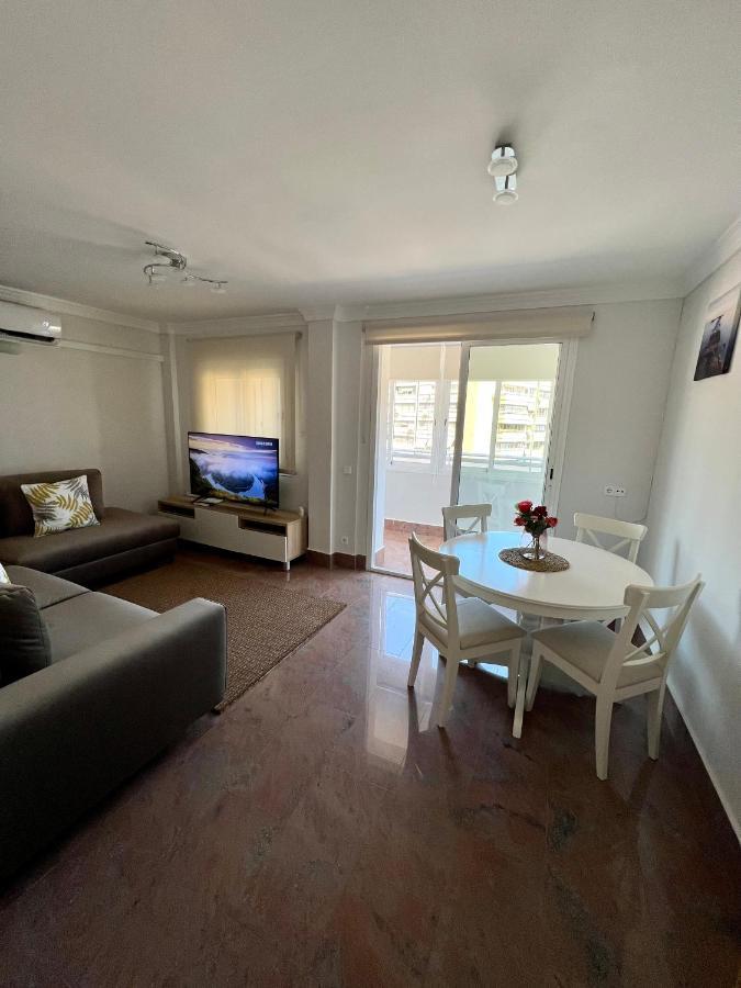 Apartamentos Prestige Suites Malaga II Exteriör bild